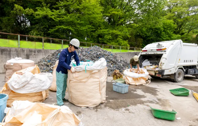 粥川商店作業風景